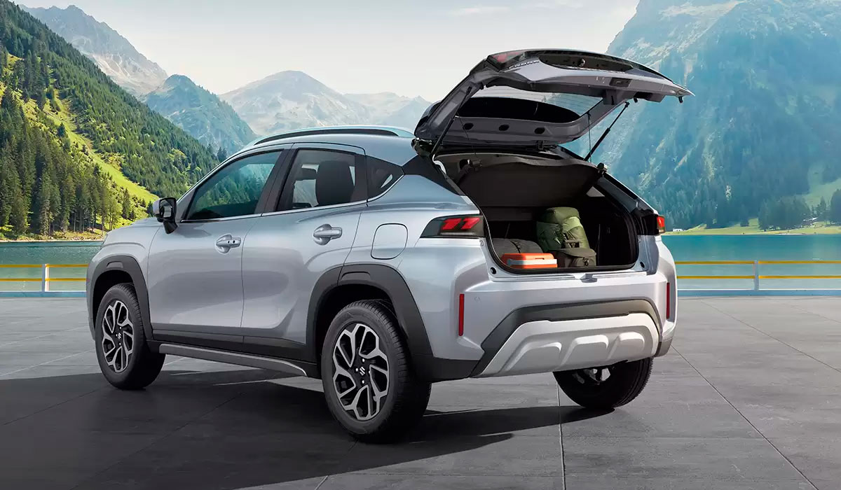 Suzuki Fronx — foto 3 de 6